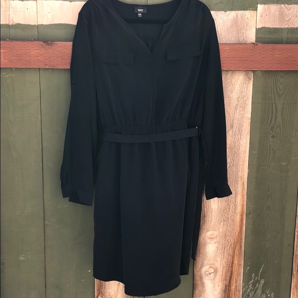 Dress - Picture 3 of 3